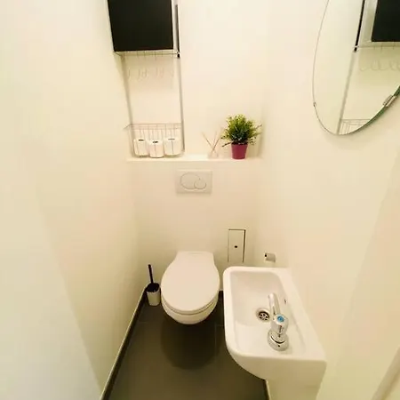 3 Bedrooms In Center With Terraces & Parking-rol1